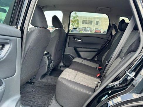 Certified 2026 Nissan Rogue SV FWD image 10