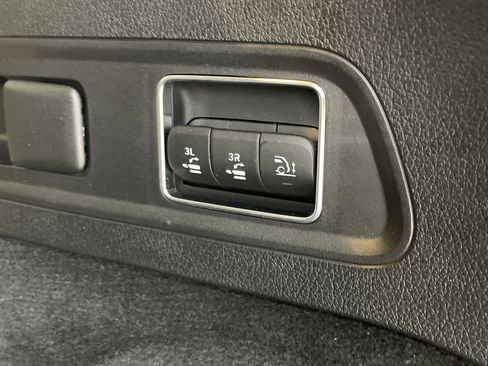 Certified 2023 Mercedes-Benz GLS 450 4MATIC image 12