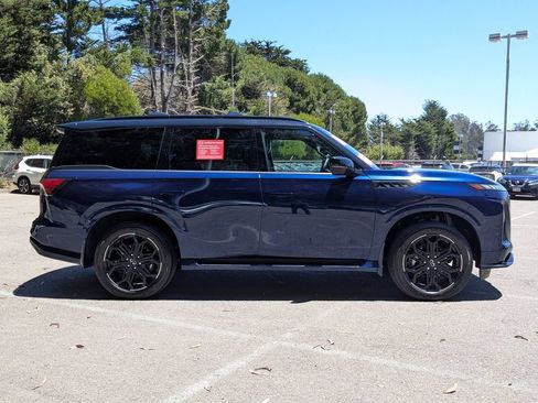 Used 2026 INFINITI QX80 4WD w/ Sport Exterior Package image 4