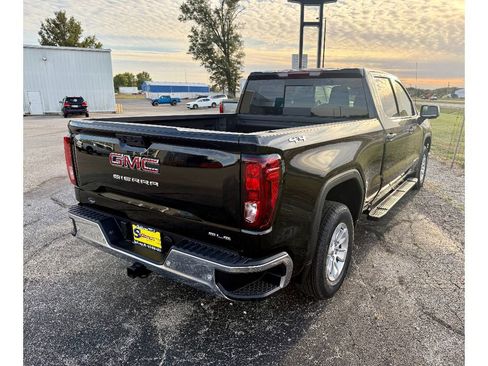 New 2026 GMC Sierra 1500 SLE w/ Preferred Package AWD/4WD image 4