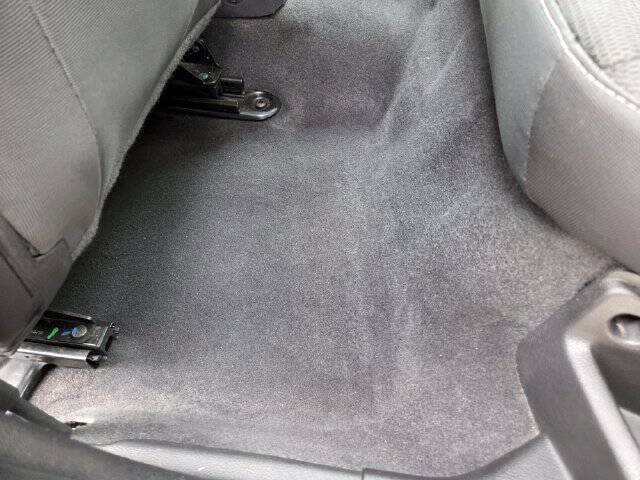 Used 2014 Ford Focus SE FWD image 38