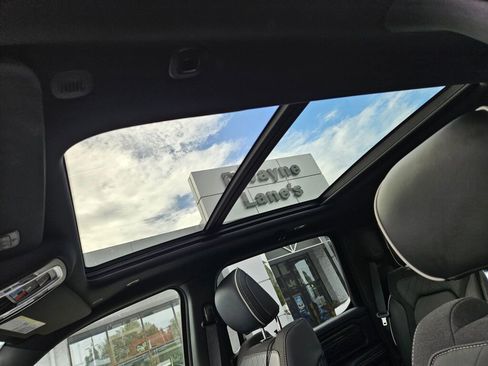 Used 2025 RAM 1500 Limited AWD/4WD image 21