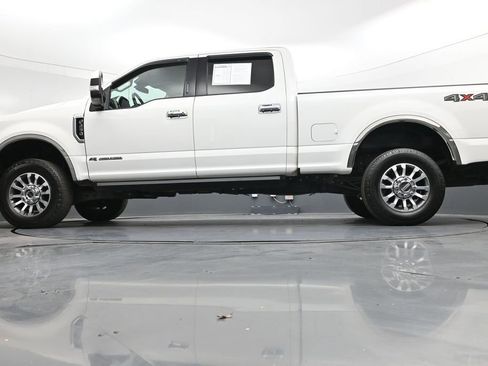 Used 2021 Ford F250 Lariat w/ Lariat Ultimate Package AWD/4WD image 46