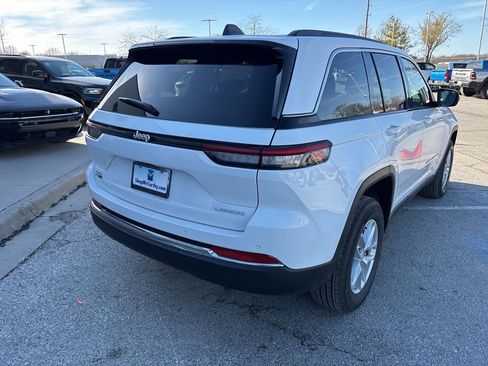 New 2026 Jeep Grand Cherokee Laredo X AWD/4WD image 29