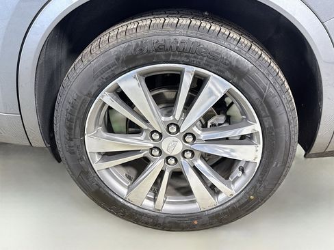 Used 2022 Cadillac XT6 Premium Luxury image 35