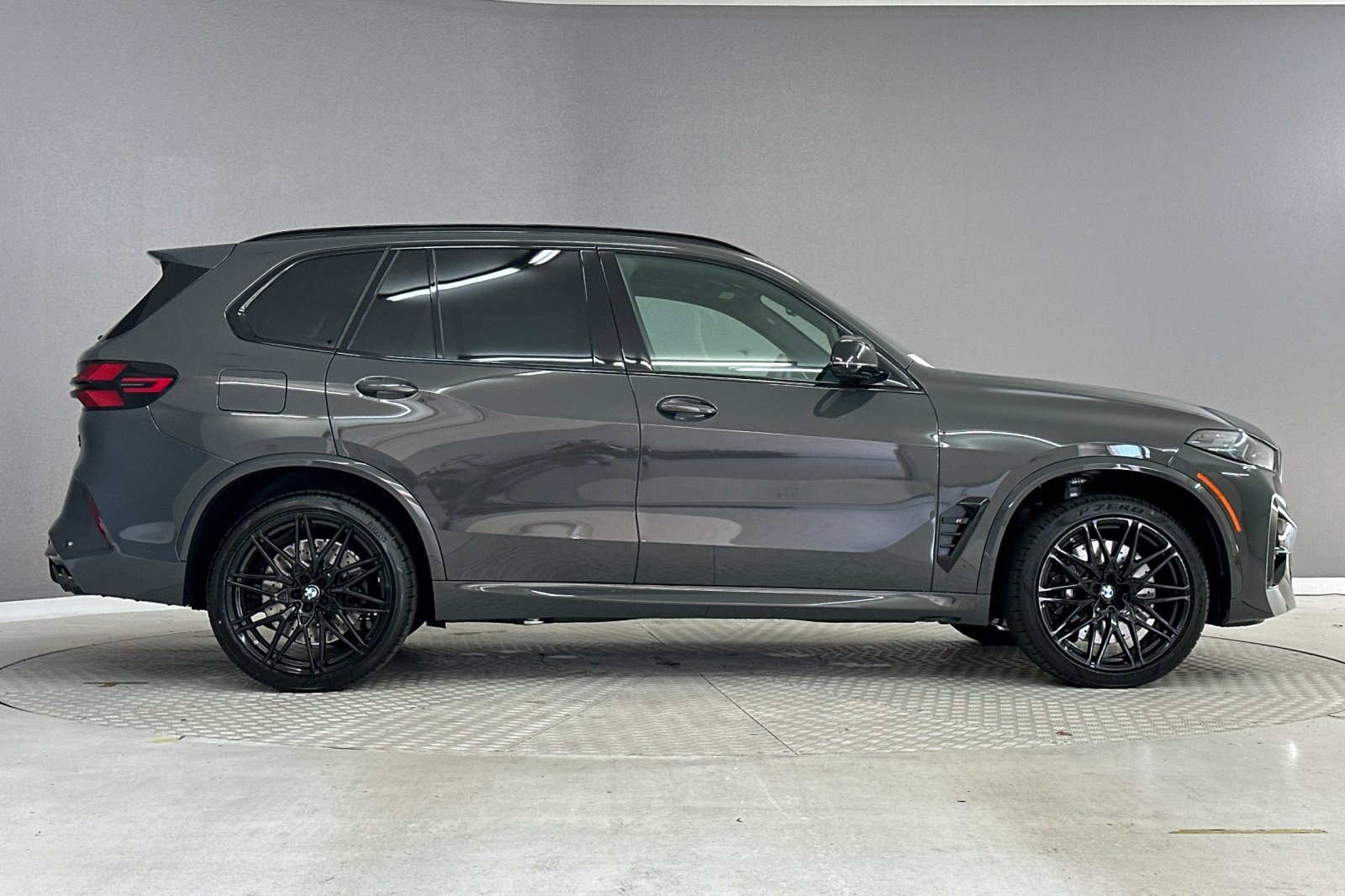 New 2026 BMW X5 M Competition w/ Executive Package AWD/4WD image 7
