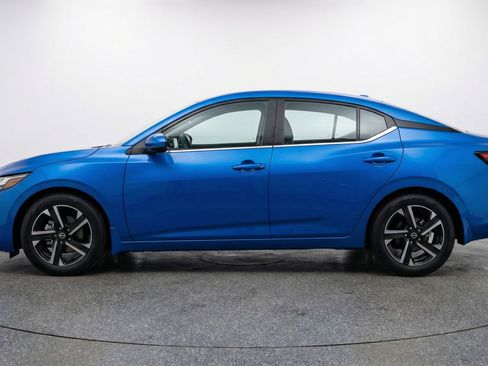 Used 2025 Nissan Sentra SV image 5