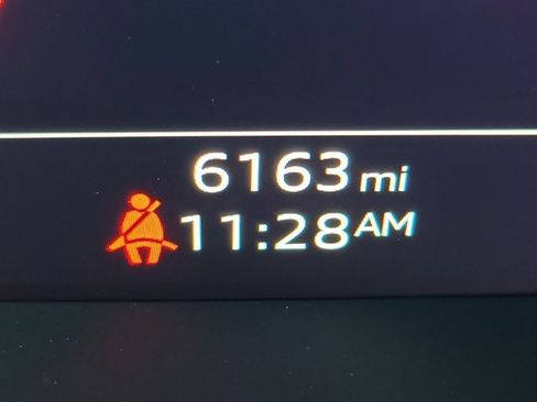 Certified 2025 Audi Q3 2.0T Premium Plus w/ Premium Plus Package image 24