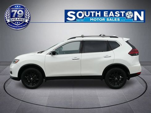 Used 2018 Nissan Rogue SV AWD/4WD image 7