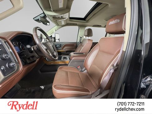 Used 2016 Chevrolet Silverado 2500 High Country w/ Duramax Plus Package image 10