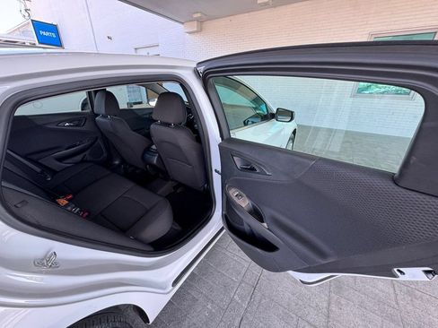 Used 2023 Chevrolet Malibu LS FWD image 22