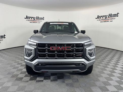 Used 2025 GMC Canyon AT4 AWD/4WD image 5