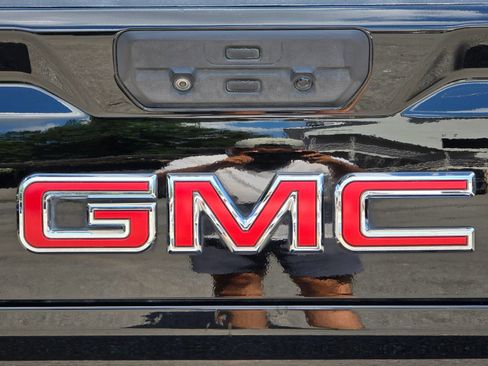 Used 2021 GMC Sierra 1500 AT4 w/ AT4 Premium Package AWD/4WD image 40