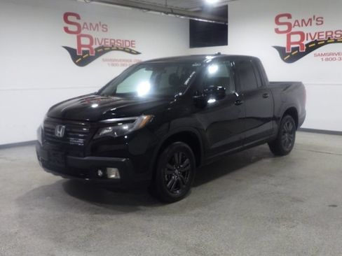 Used 2020 Honda Ridgeline Sport image 1