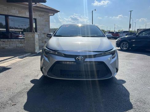 Used 2021 Toyota Corolla LE image 7