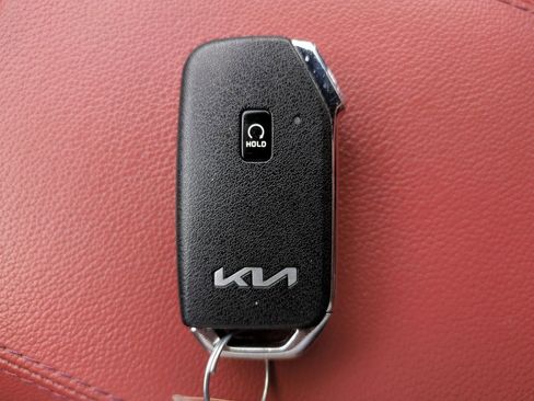 Used 2024 Kia Sportage SX FWD image 30