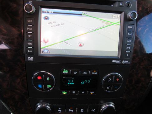 Used 2013 GMC Yukon XL Denali image 21