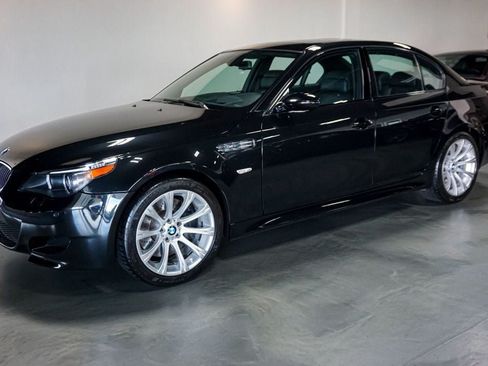 Used 2007 BMW M5 RWD image 3
