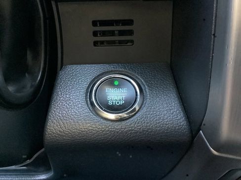 Used 2022 Ford F250 Platinum w/ FX4 Off-Road Package image 57