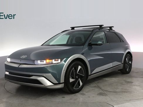 Used 2025 Hyundai Ioniq 5 Limited image 2