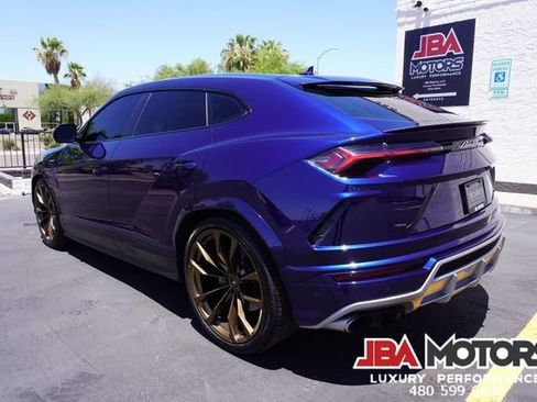 Used 2021 Lamborghini Urus AWD/4WD image 4