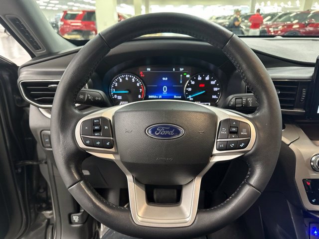 Used 2023 Ford Explorer XLT w/ Equipment Group 202A AWD/4WD image 11