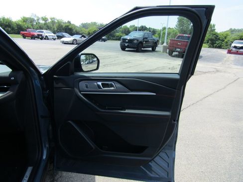 New 2025 Ford Explorer ST-Line w/ Premium Package image 36