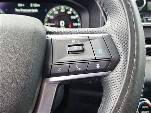 Used 2024 Mitsubishi Outlander SE image 9