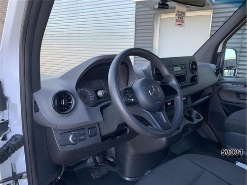 Used 2021 Mercedes-Benz Sprinter 2500 w/ Driver Convenience Package image 26