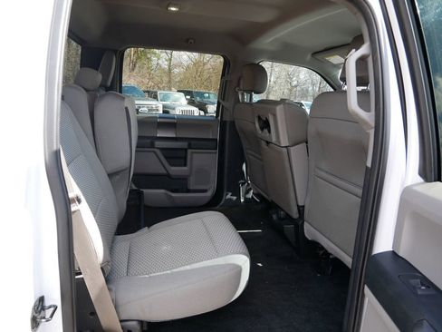 Used 2015 Ford F150 XLT w/ Equipment Group 302A Luxury AWD/4WD image 9