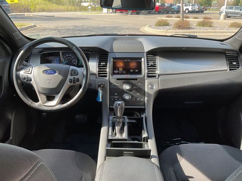 Used 2013 Ford Taurus SEL FWD image 15