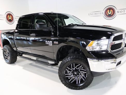 Used 2022 RAM 1500 Classic SLT image 7