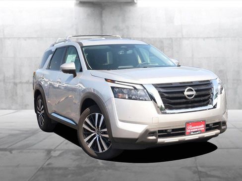 New 2025 Nissan Pathfinder Platinum w/ Cargo Package image 2