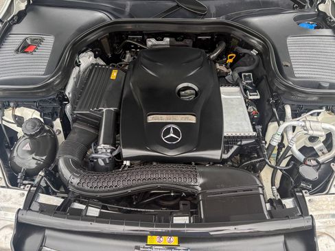 Used 2017 Mercedes-Benz GLC 300 image 38