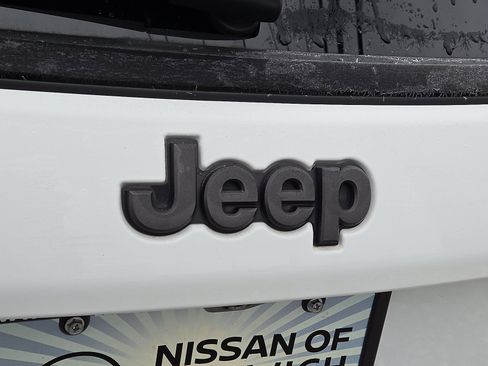 Used 2024 Jeep Compass Trailhawk image 27