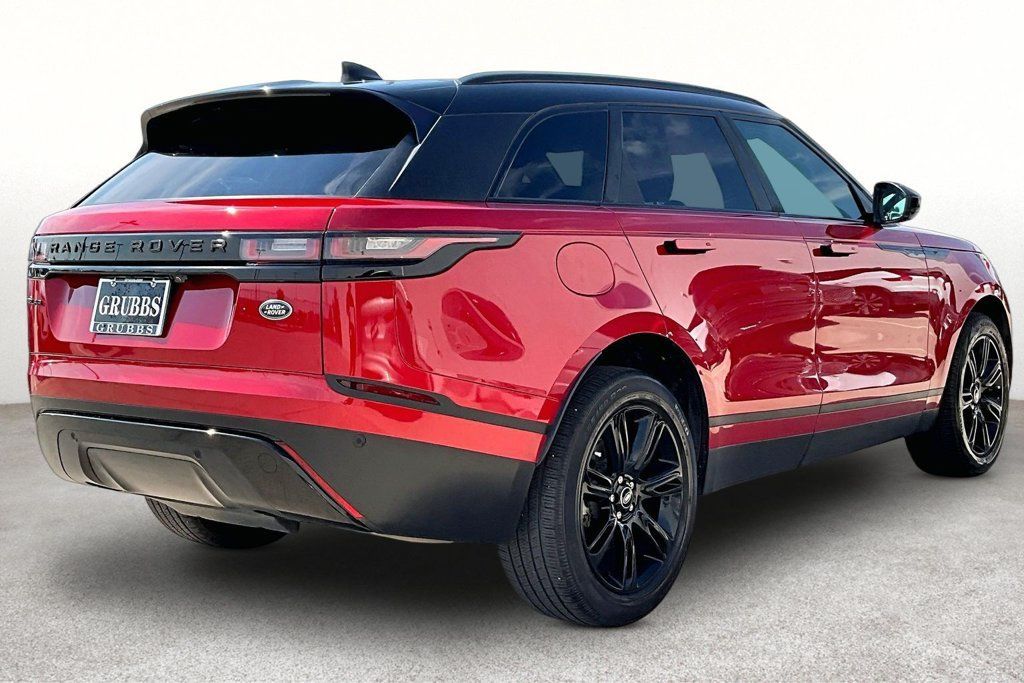 Used 2022 Land Rover Range Rover Velar S AWD/4WD image 2