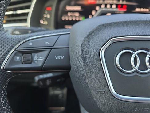 Used 2025 Audi SQ8 Premium Plus w/ S Sport Package image 17