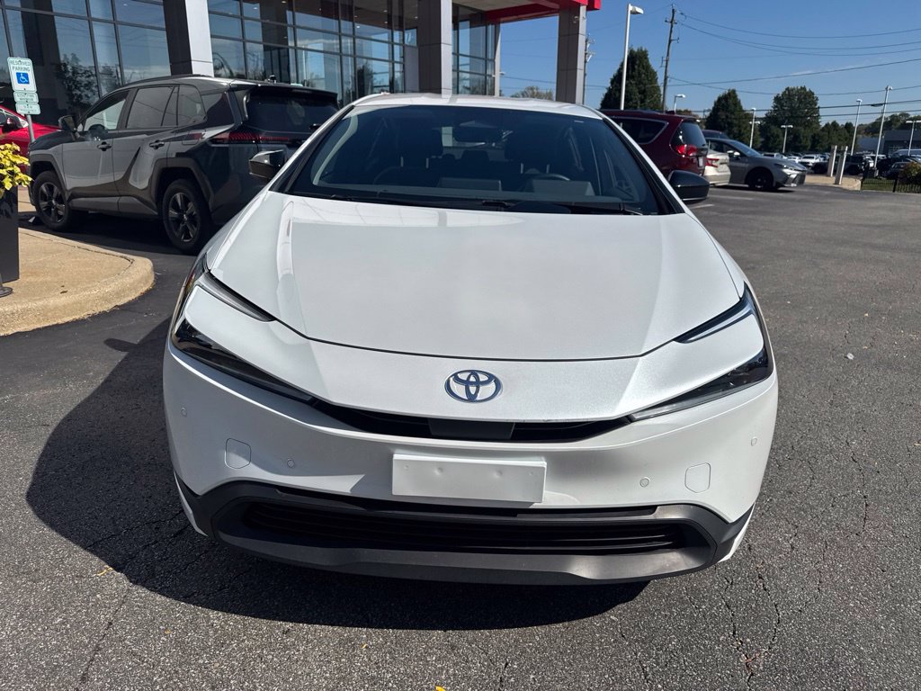 Certified 2023 Toyota Prius LE FWD image 11