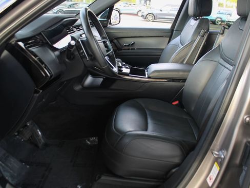 Used 2023 Land Rover Range Rover Sport SE AWD/4WD image 15