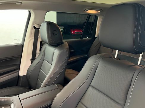 New 2026 Mercedes-Benz GLS 450 4MATIC image 16