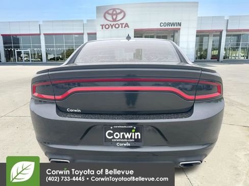 Used 2016 Dodge Charger R/T RWD image 4