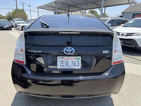 Used 2011 Toyota Prius Four w/ Solar Roof Pkg FWD image 3