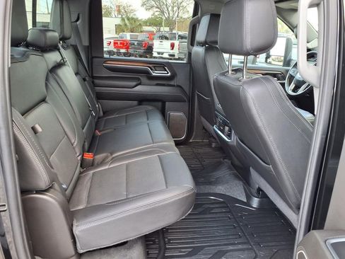 Used 2024 GMC Sierra 2500 Denali w/ Denali Reserve Package image 17