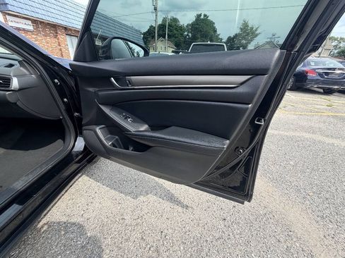Used 2018 Honda Accord LX image 61