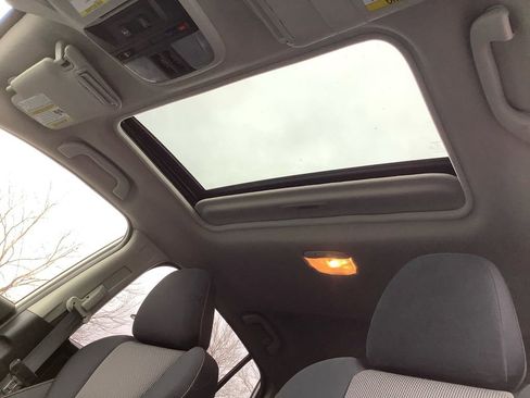 Used 2019 Subaru Crosstrek 2.0i Premium image 24