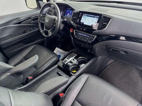 Used 2020 Honda Pilot Touring image 42