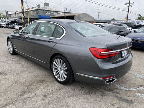 Used 2016 BMW 740i RWD image 9