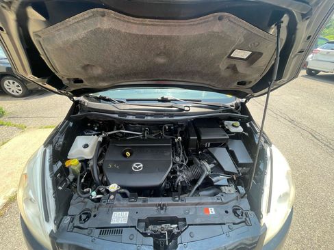 Used 2014 MAZDA MAZDA5 Touring w/ Moonroof & Audio Package FWD image 20