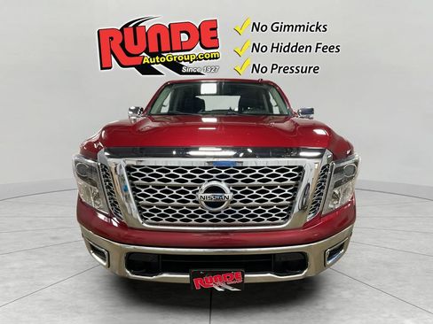 Used 2017 Nissan Titan SL AWD/4WD image 9