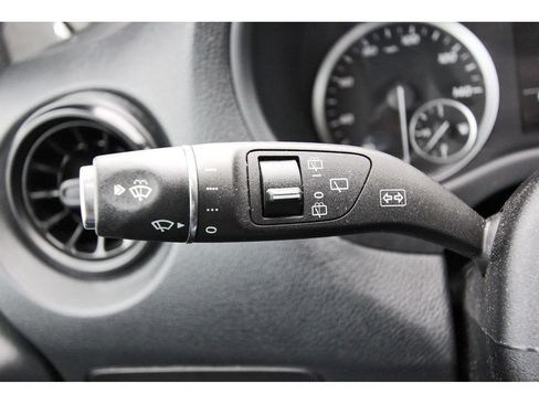 Used 2023 Mercedes-Benz Metris Passenger image 17